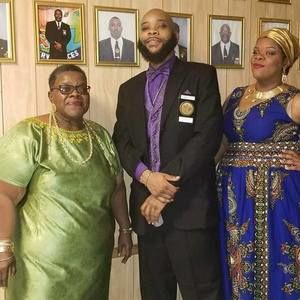 Meet your Posher, Kay